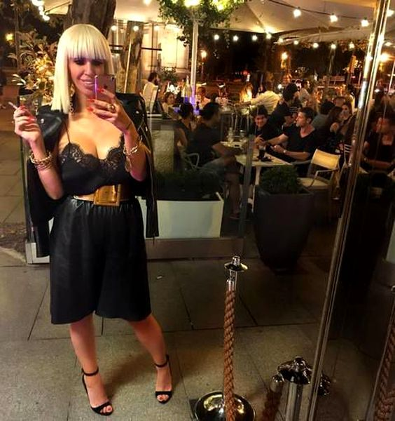 Nu face plajă pe litoralul românesc să nu o vadă românii. Șocant cum arată Raluca Bădulescu în costum de baie