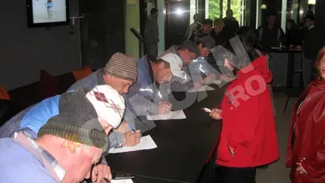 Zeci de brasoveni munceau la negru pe santierul unui complex rezidential din Poiana Brasov!