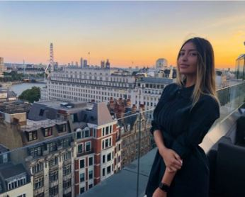 Valentina ar lucra în Anglia, în domeniul IT-ului
