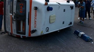O ambulanta s-a rasturnat pe bulevardul Stefan cel Mare din Capitala!