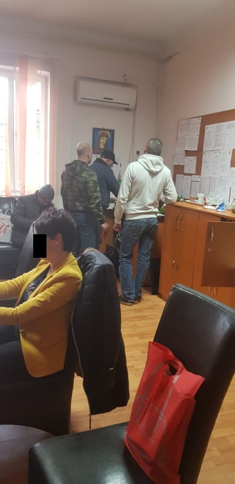 O profesoară din Târgu-Jiu a fost bătută, sechestrată și şantajată de directoarea adjunctă a unității © gorjeanul.ro