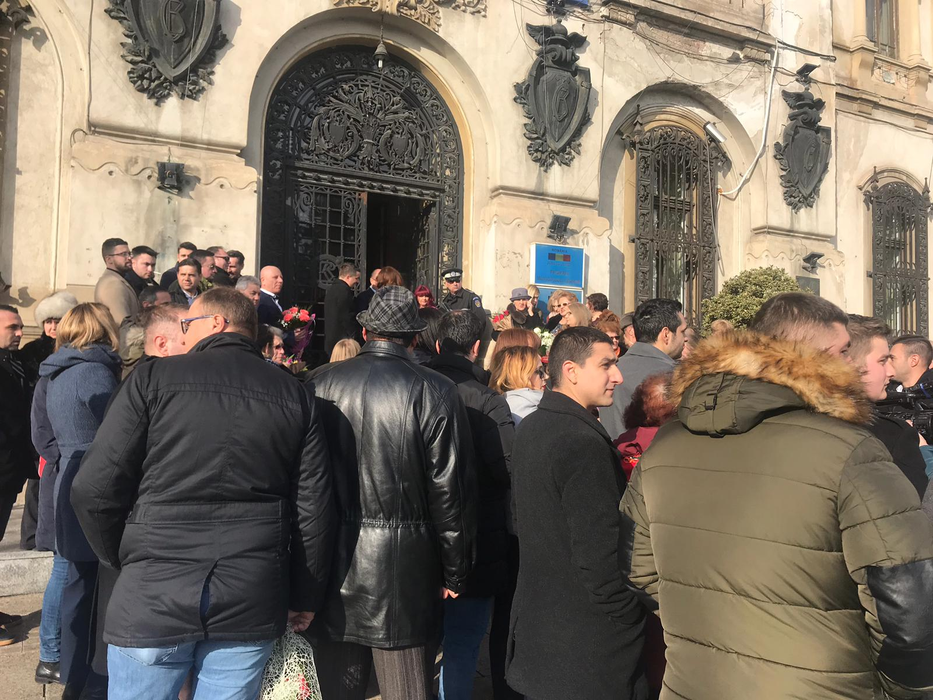 Primele imagini cu Lia Olguța Vasilescu mireasă. Cum s-a îmbrăcat