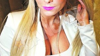Simona Sensual a refuzat un duet cu artistul sub pretextul ca ea nu mai canta manele! I-a dat cu flit lui Jean de la Craiova!