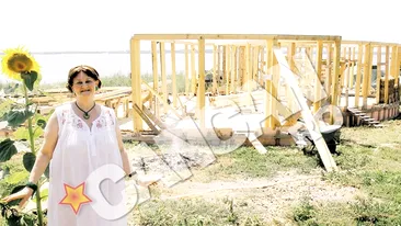 Mama lui Oreste investeste intr-un proiect inedit.  Isi face vila de lux din paie si din chirpici!