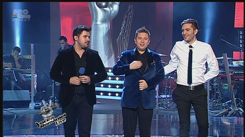 Cristi Nistor şi Dragoş Chircu au frânt inimi cu piesa "Corazon Espinado" la Vocea României!