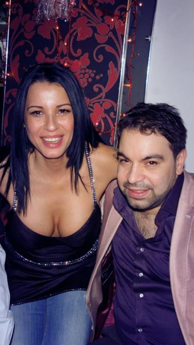 Detalii neştiute despre familia lui Florin Salam! Motivul pentru care sora artistului şi fratele Fănicăi s-au căsătorit în secret, în urmă cu mai mulţi ani! Cei doi nu îşi mai vorbesc