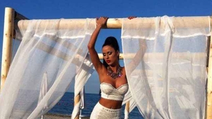 Schimbare indrazneata de LOOK! Vezi ce si-a facut Daniela Crudu la par! Fanii au criticat-o dur: "Cu creierii...varza"