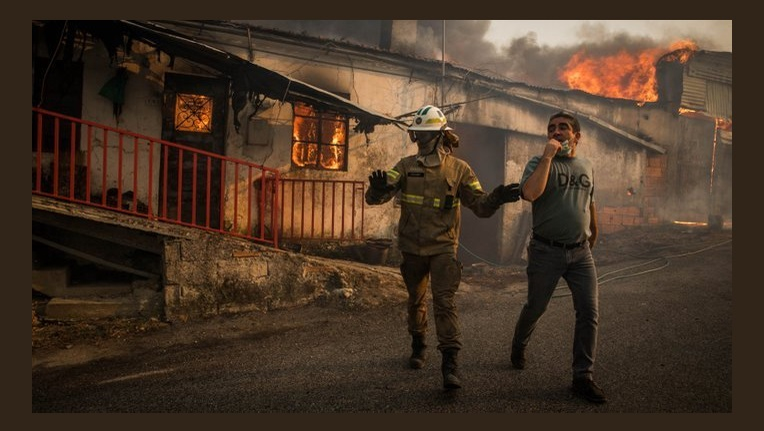 Incendiile de vegetație din Potugalia au luat zeci de vieți! Bilanțul victimelor și imagini cutremurătoare surprinse de martori și pompieri