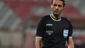 Demba Ba l-a sunat pe Sebastian Colțescu. Despre ce au vorbit cei doi, cu privire la scandalul cu iz rasism