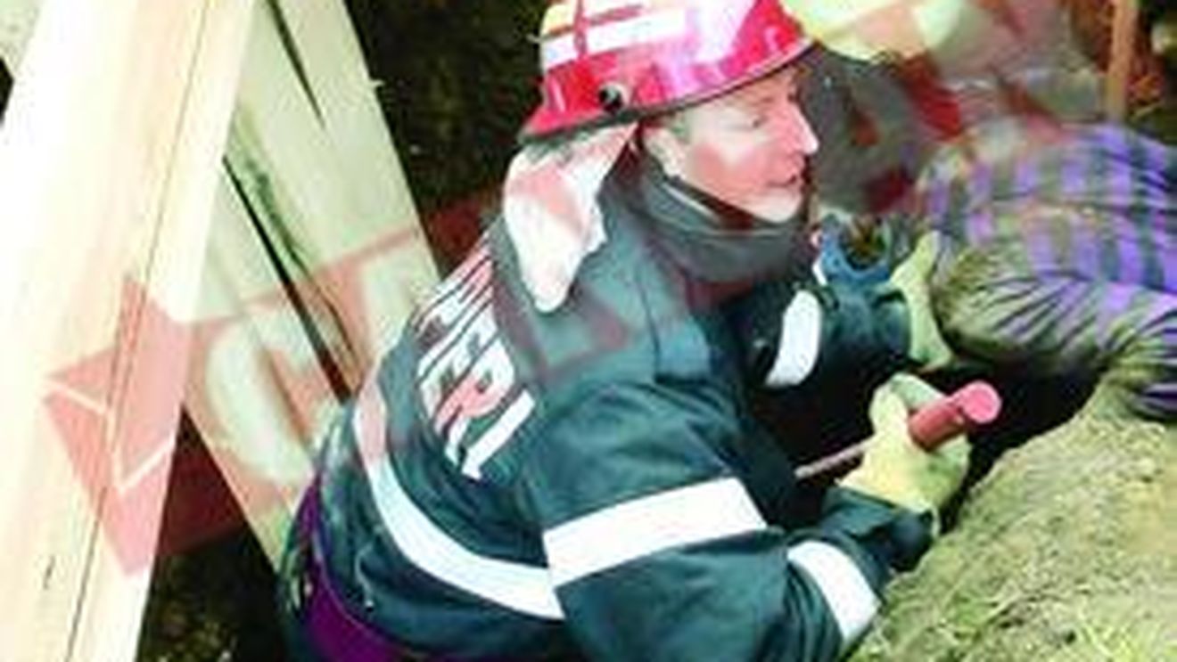 Un jandarm construieste avioane de lupta