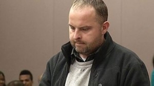 O lume intreagă e socată de cruzimea lui! Ce i-a făcut acest bărbat câinelui său te va face să plângi! Cum a fost găsit animalul
