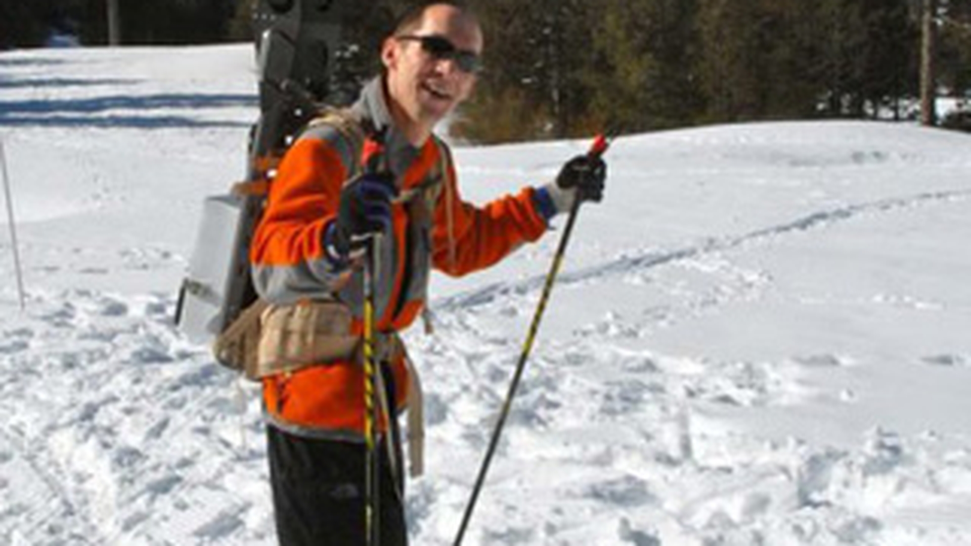 Nici nu banuiesti ce cara tipul asta in spate pe partie! Asa a ajuns Google Street View sa faca harta lumii, chiar si in cele mai inaccesibile locuri