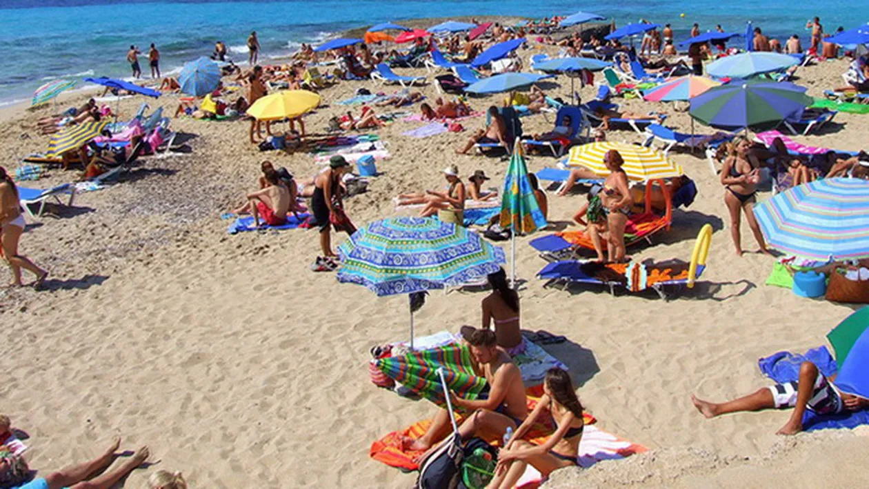 Anuntul facut de meteorologi! Cum va fi vremea in weekend la mare si la munte