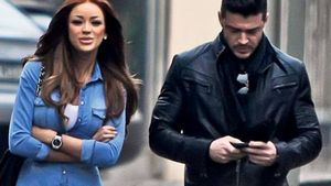 La doar patru zile de cand Victor Slav a anuntat ca divorteaza de sotia infidela, Bianca a sarbatorit despartirea cu o petrecere