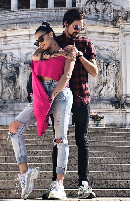 Karmen dă lovitura cu o nouă piesă, „Lock My Hips”! Fiica lui Adi Minune a colaborat cu artistul Krishane