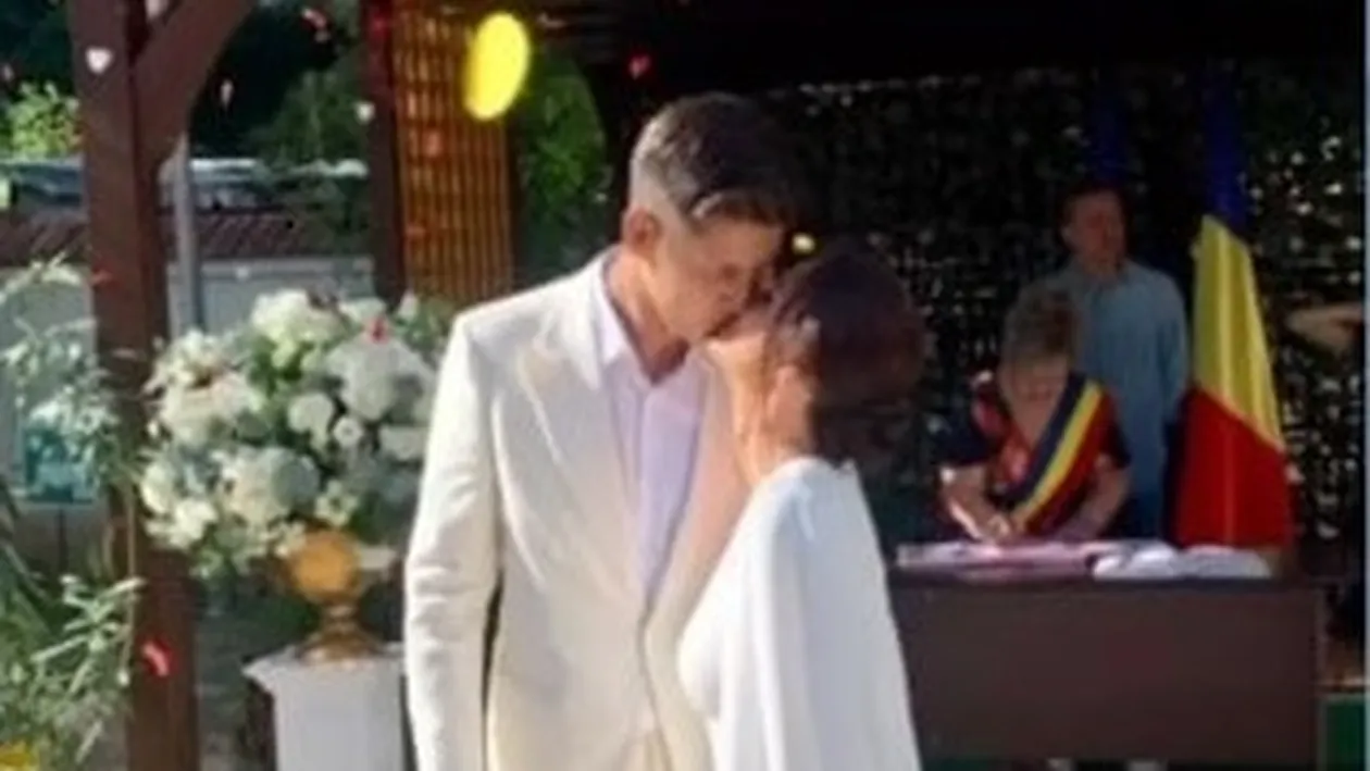 Mihnea, fiul lui Adrian Năstase, s-a căsătorit cu Corina Corolevschi. Unde și-au oficializat relația “Ken” și “Barbie” din politică