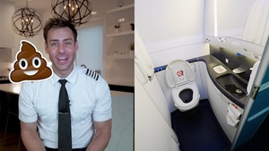 Ce se întâmplă, de fapt, când folosești toaleta din avion. Un pilot a explicat ceea ce puțini bănuiau