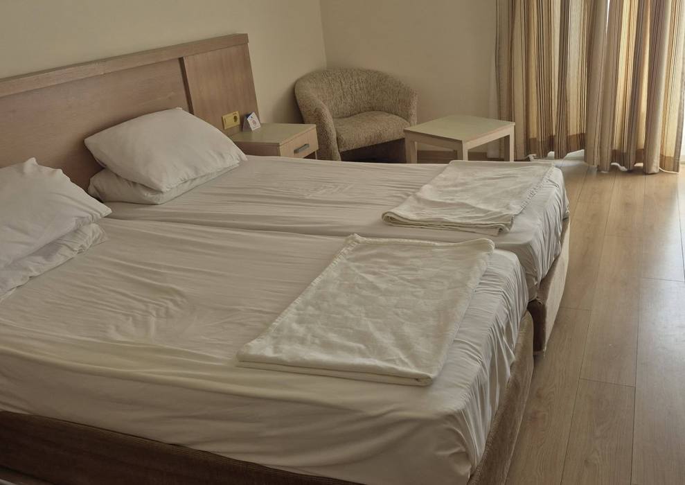 Ce a primit să mănânce un turist român, la all-inclusive, într-un hotel de 5 stele din Turcia