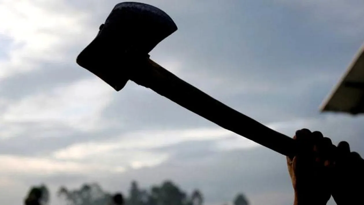 Caz șocant în Sibiu! Un bărbat și-a ucis prietenul de pahar cu un topor