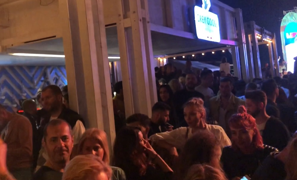 A dat 25.000 € pe un "dinozaur"