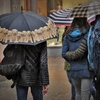 Când scăpăm de ploi în București. Meteorologii au anunțat ce se întâmplă în prima parte a lunii noiembrie