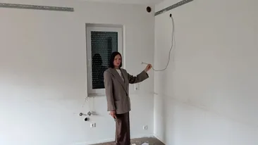 Ce a pățit o femeie, după ce și-a închiriat casa unui cuplu. Alarmată că nu răspund la telefon, le-a făcut o vizită. A găsit locuința goală (chiar și toaleta a dispărut) și un filmuleț lăsat de chiriași. Ce mesaj îi transmiteau