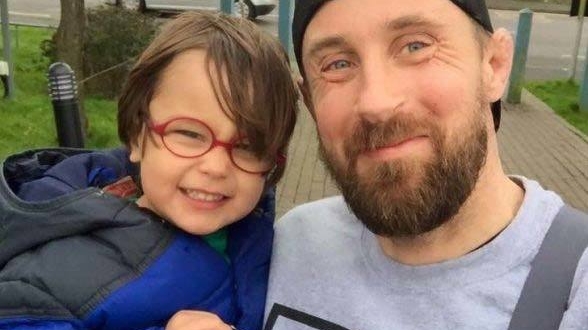 Sfâşietor! Îţi vor da lacrimile! Un tată îndurerat de pierderea copilului a scris 10 reguli pe care trebuie să le afle toţi părinţii