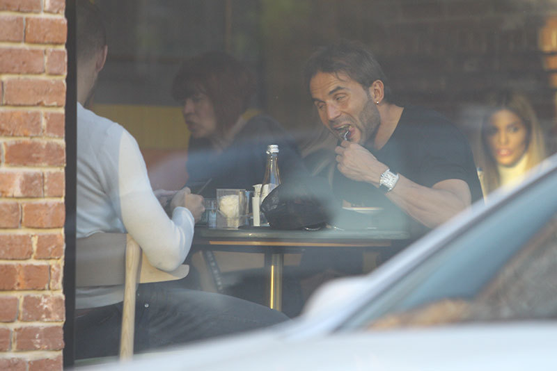 Filipe Texeira a luat inclusiv masa la Nuba Cafe