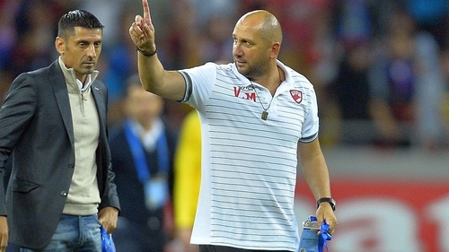 Breaking news! Scandal în Liga I! Antrenorul lui Dinamo a dat în judecată pe...