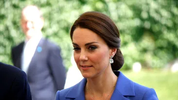 Kate Middleton trece prin clipe cumplite! A terminat prima cură de chimioterapie, iar oncologii anunţă efectele adverse: pierderea părului