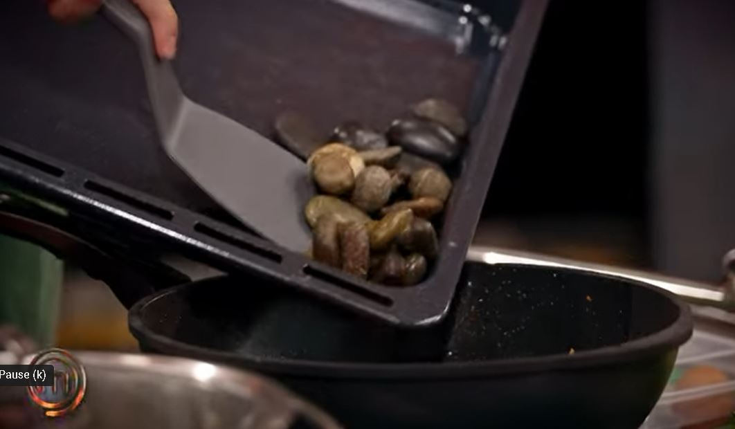Ce au primit în farfurie Bontea, Scărlătescu și Dumitrescu la MasterChef. Nu le-a venit să creadă