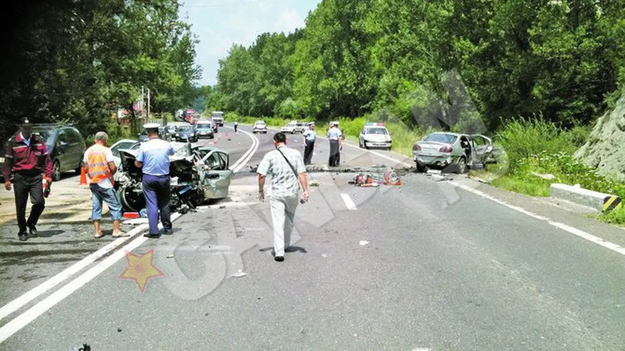 Sotii s-au prabusit cu MIG-ul, sotiile s-au facut praf pe DN1