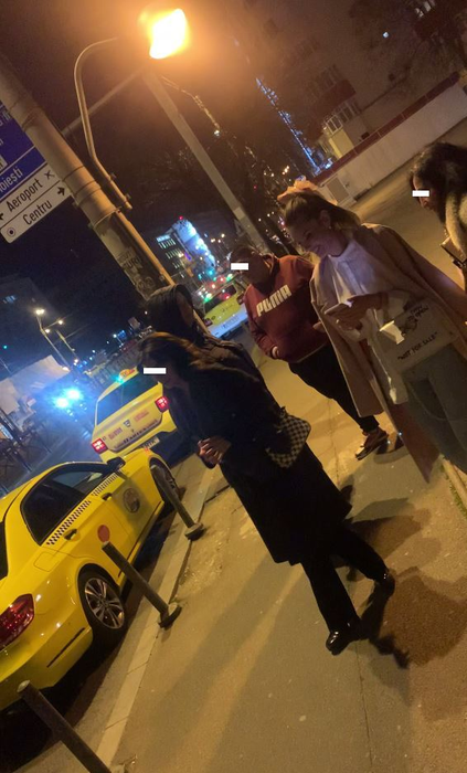 Ramona Olaru și amicele asteaptă Uberul