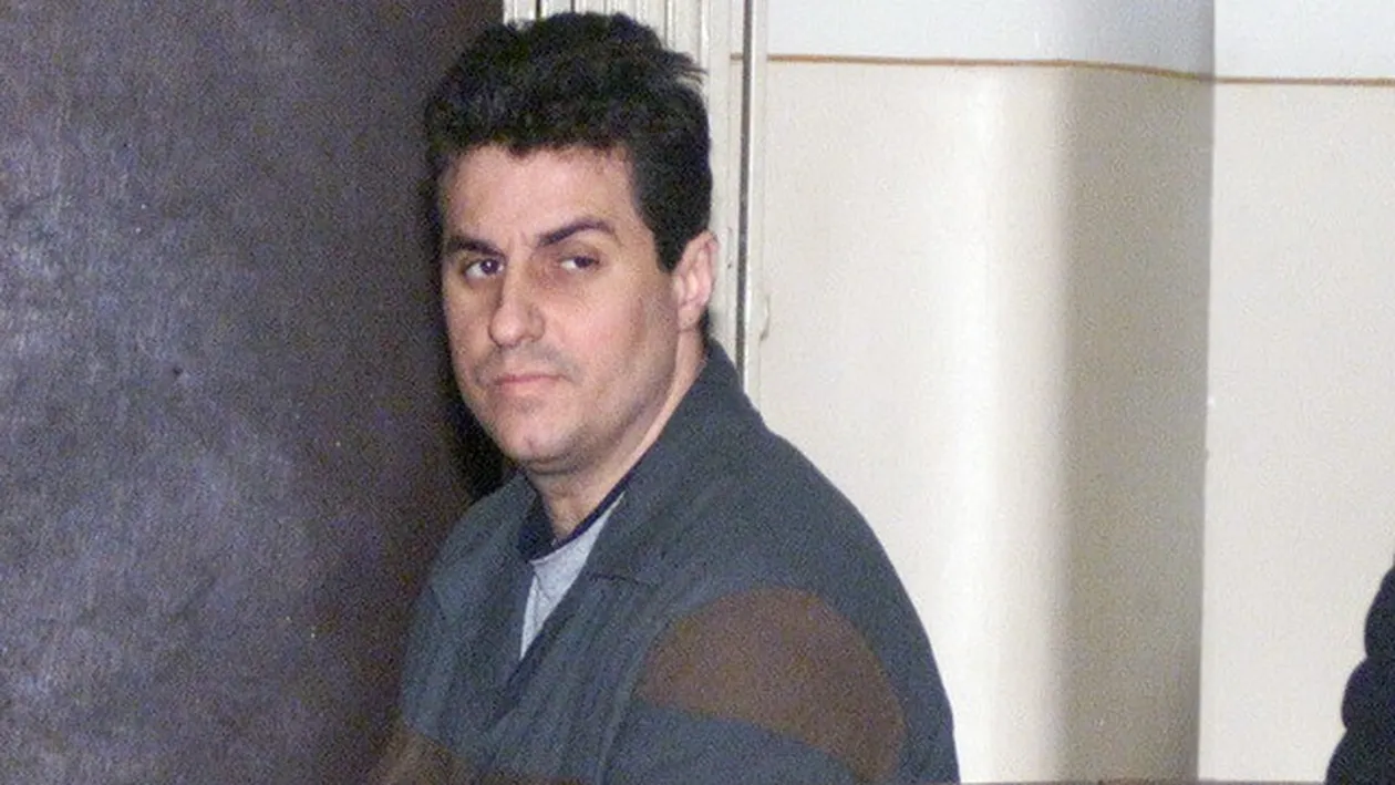 Sta de 11 ani in inchisoare, insa nu se da batut. Afla ce vrea grenadierul de la Jean Monnet