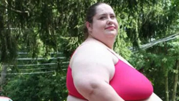 Cea mai grasa mama din lume a ramas fara iubit! Acum se apuca de dieta