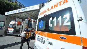 Au fost certați la 112 după ce au cerut ajutor pentru bebelușul lor: ”Ce mă înveți tu pe mine, e copilul tău!”