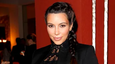 Kim Kardashian se pregateste sa-l arate pe Saint West intregii lumi. Vezi ce teaser au primit fanii