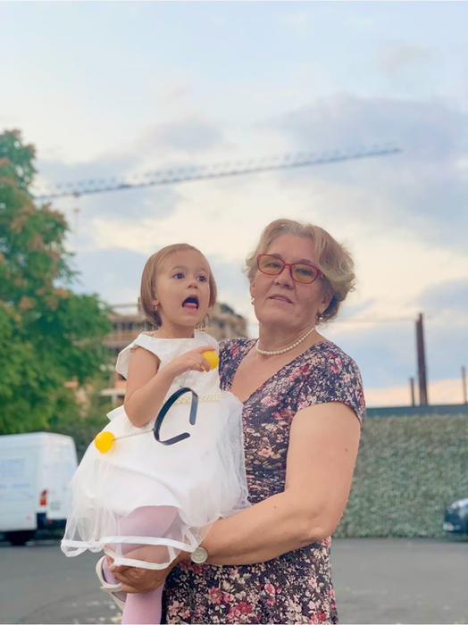 Andreea Bălan a vorbit despre viața sa amoroasă după despărțirea de George Burcea! Artista a dezvăluit ce face când fostul soț vine în vizită la fetițe