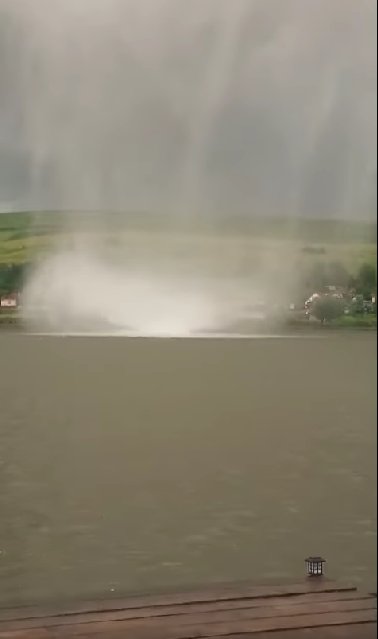Tornada de pe lacul Martinești/ Sursa foto: Facebook