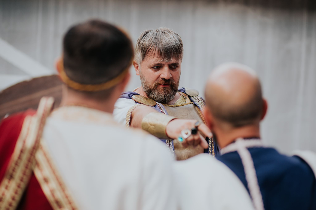 Secretul lui Zorillo, prima parodie românească despre daci și romani din toate timpurile