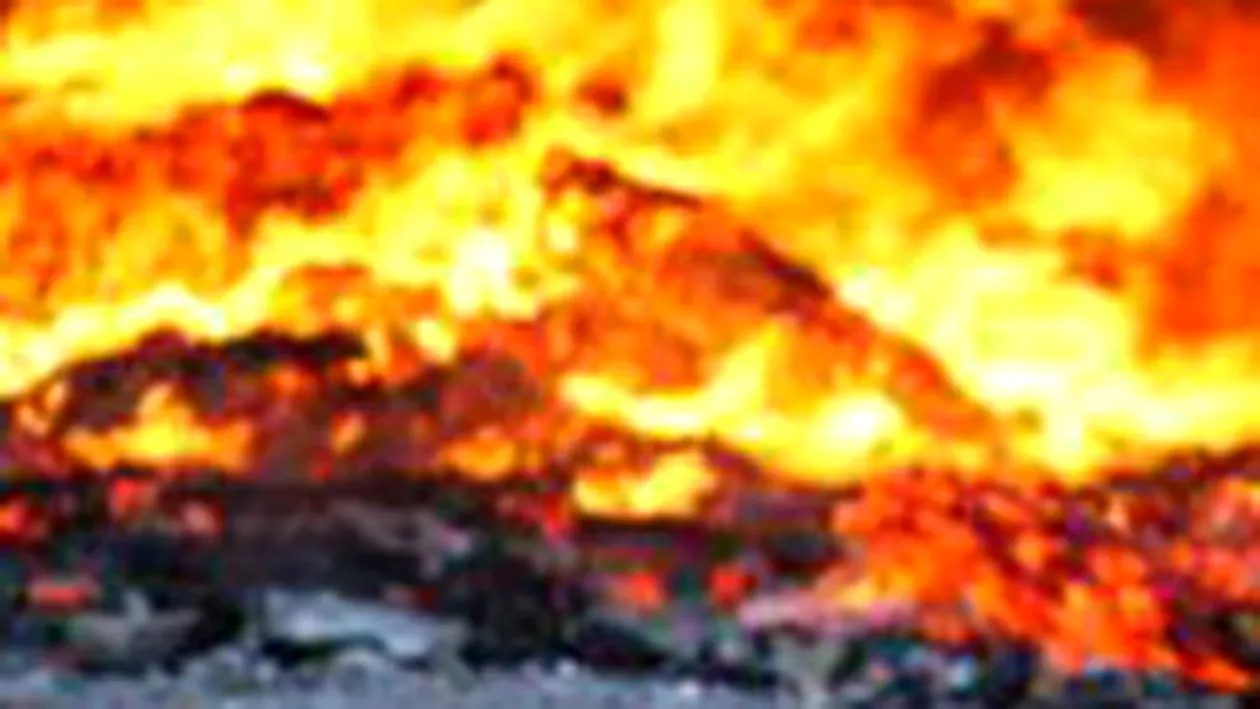 Incendiu puternic la o conducta de gaz metan pe DN 1 D!