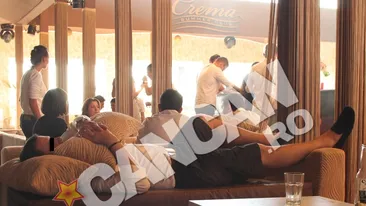 Ea hard, el soft! Agenta de modele s-a combinat cu milionarul adormit