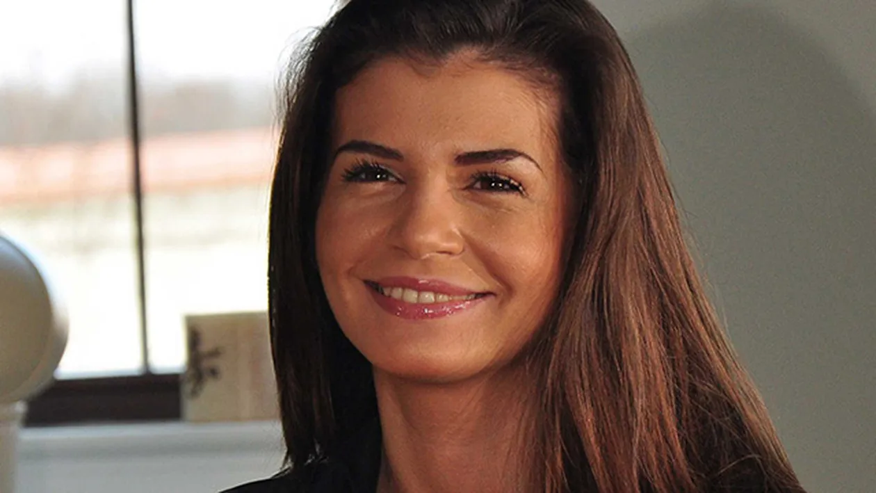 El este iubitul secret al Monicai Gabor! Totul s-a intamplat inainte ca vedeta sa-l cunoasca pe Irinel: Si ea era geloasa