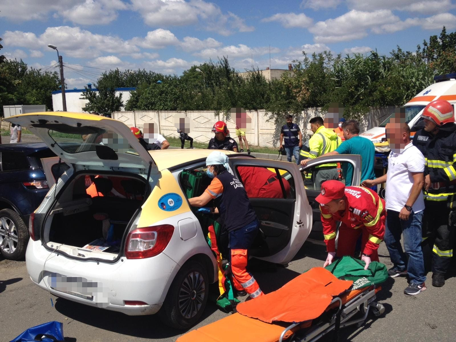 Accident grav în Ialomița. Un șofer a murit, iar alte două victime sunt în stare critică