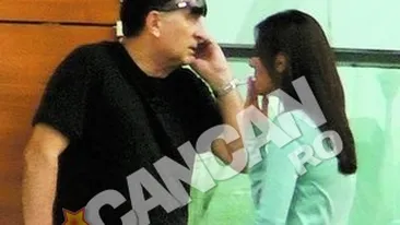 A combinat-o pe Micky la o discutie aprinsa. Nea Nelu, ce vrajeala beton, sprijinit de tomberon!