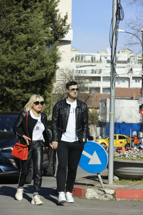 Elena Udrea și Adrian Alexandrov părăsesc parcul Herăstrău (Foto: CANCAN.RO)