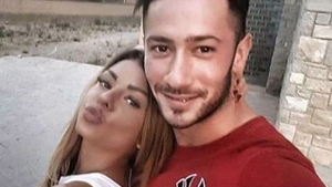 Ana Mocanu nu mai arată aşa! Fosta asistentă TV s-a vopsit brunet