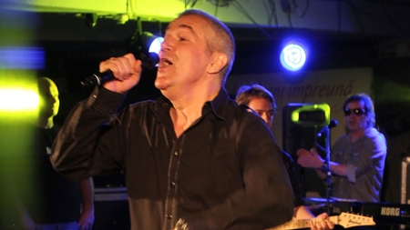 Primul concert al lui Bittman dupa operatia de hernie:"Acum il inteleg pe Michael Jackson de ce ii placea anestestezicul Propofol"