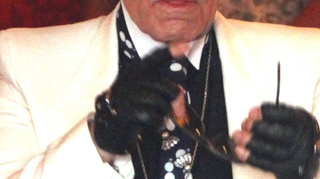 Karl Lagerfeld a regizat cel mai nou videoclip al lui Snoop Dogg