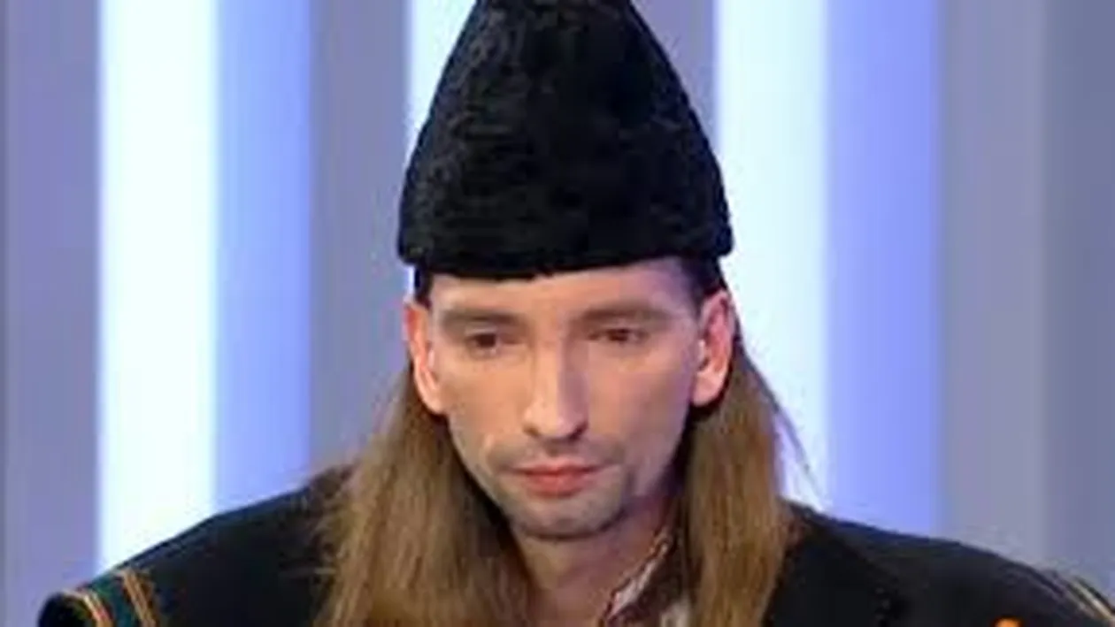 Pace istorica in familia lui Liviu Vasilica! Dupa sapte ani de razboi, copii si vaduva cantaretului au stat la aceeasi masa!